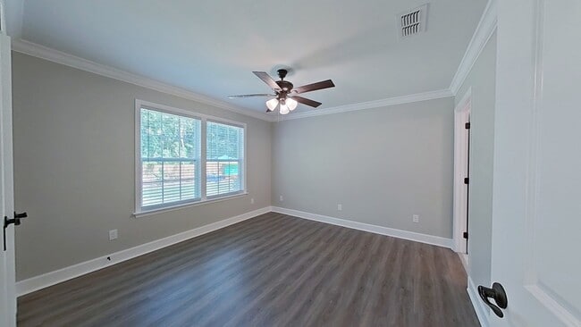 Building Photo - 211 Lucy St