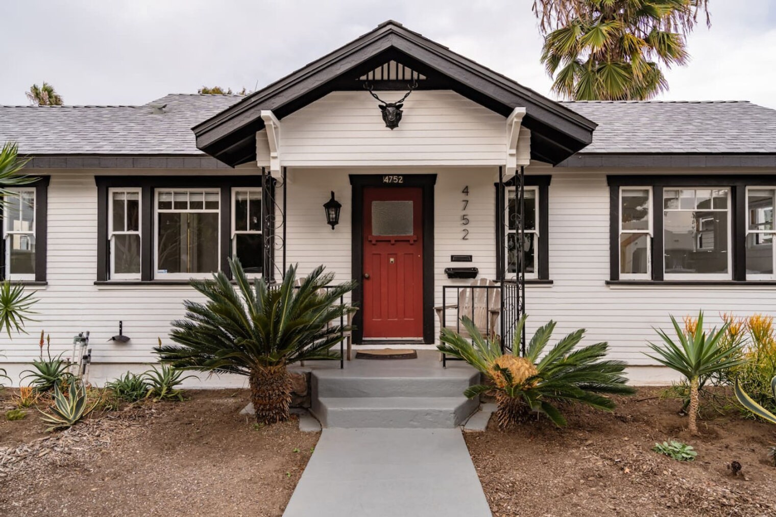 Building Photo - 4752 Lotus St