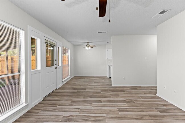 Building Photo - 10807 Lambert Cir