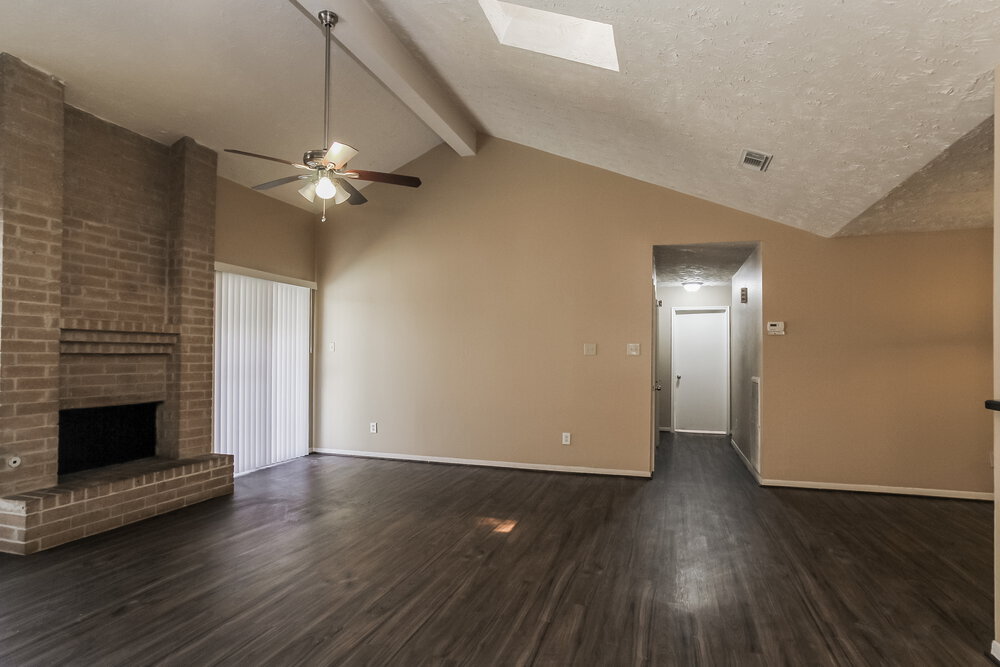 Building Photo - 3425 Benfield Dr