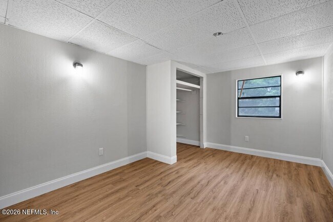 Building Photo - 1012 Beckner Ave