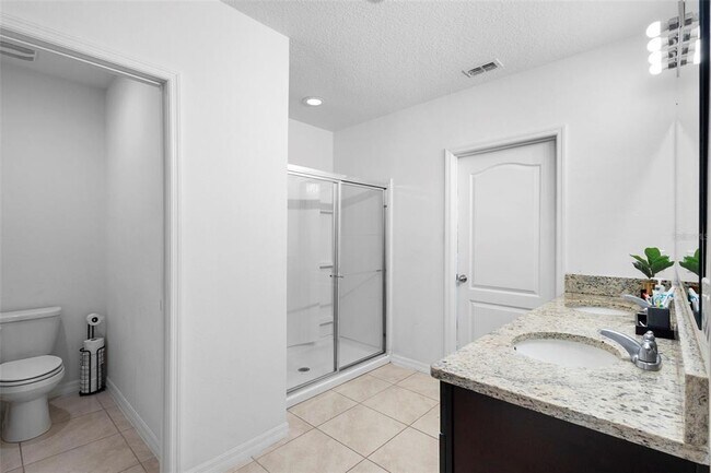 Building Photo - 5125 Fiddlewood Way