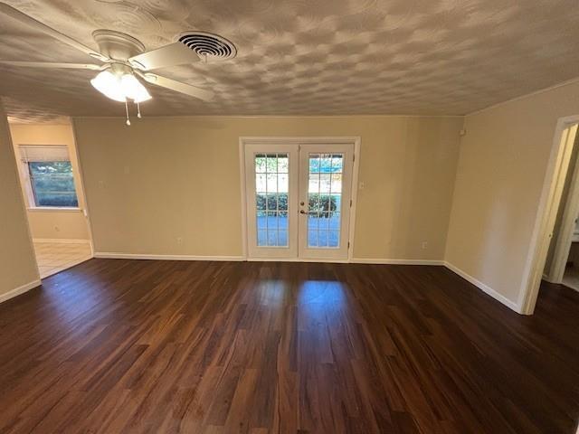 Building Photo - 1303 Park Center St