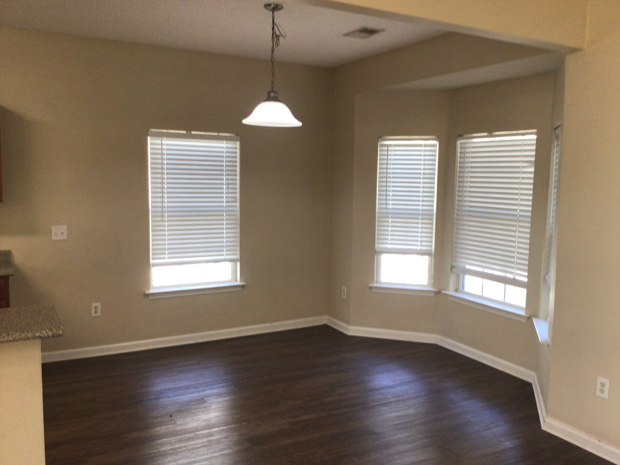 Building Photo - 121 Caribbean Village Dr