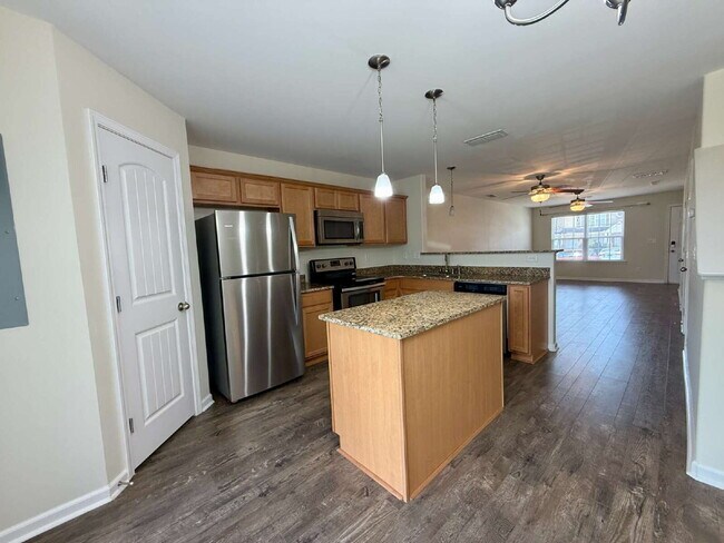 Building Photo - Great Townhome in Goodletsville