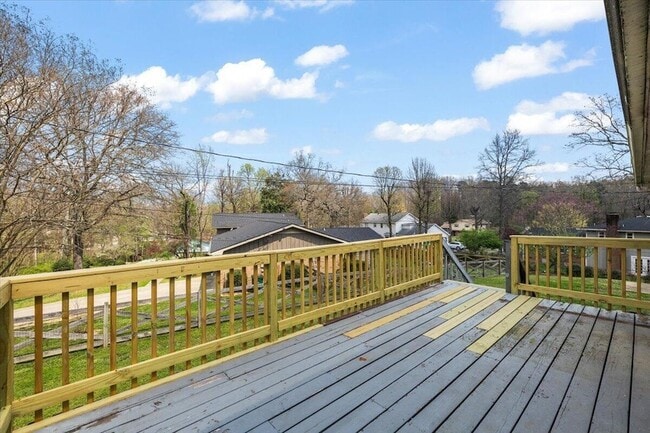 Building Photo - 9121 Potomac Dr