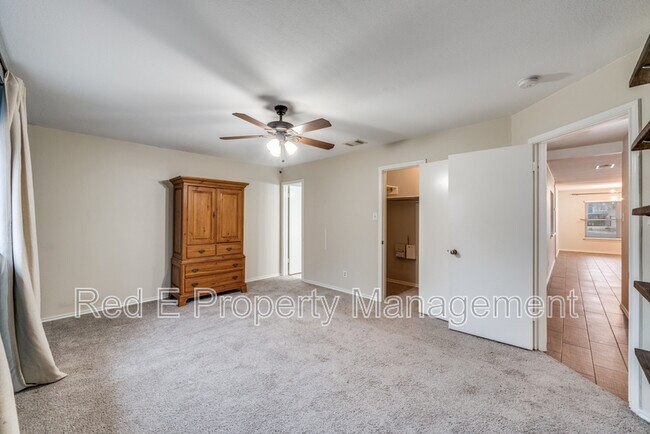 Building Photo - 6858 Celes Meadow Dr