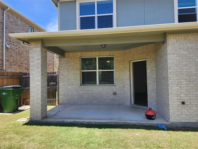 Building Photo - 1041 Winnsboro Lp