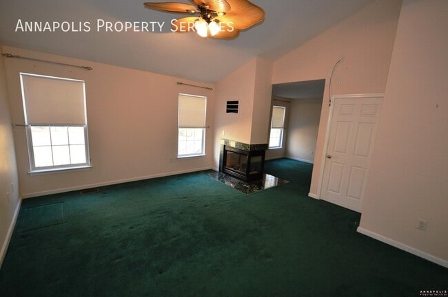 Building Photo - 7 Woodbent Dr