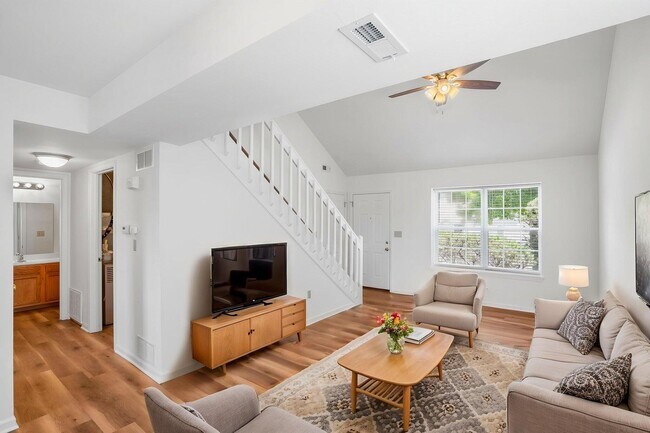 Building Photo - 3517 Prescott Dr