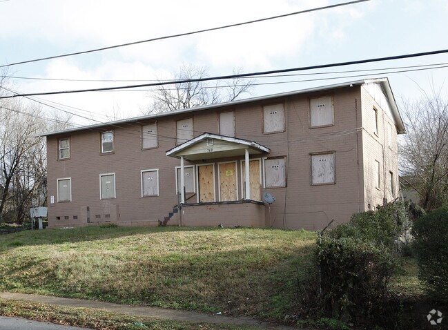 Building Photo - 762 SE Fraser St