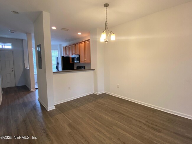 Building Photo - 1524 Fieldview Dr