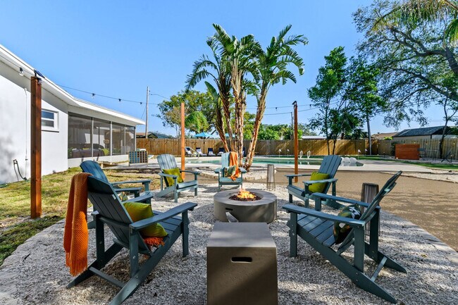 Building Photo - 13672 88th Ave N