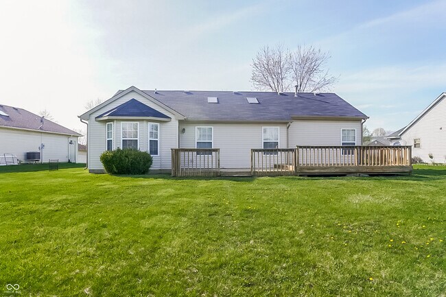 Building Photo - 2245 Valley Creek E Ln