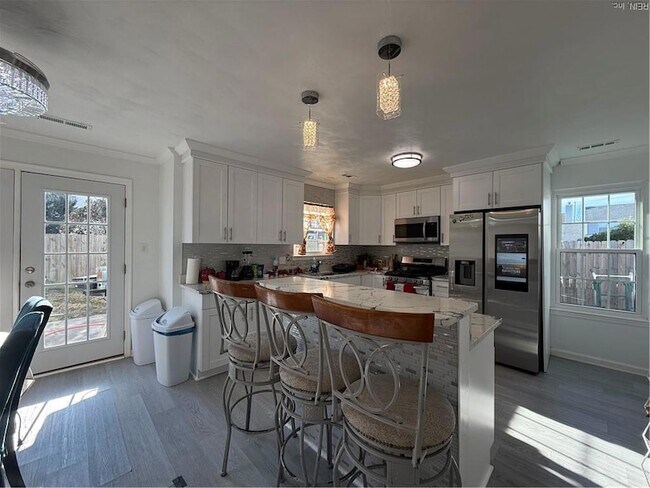 Building Photo - 2012 Springside Ct