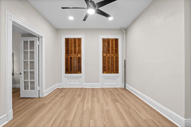 Building Photo - 938 Avenue C