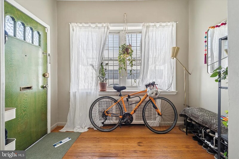 Building Photo - 2842 Cedar St