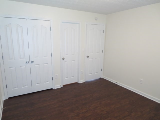 Building Photo - 6372 Daniell Springs Dr