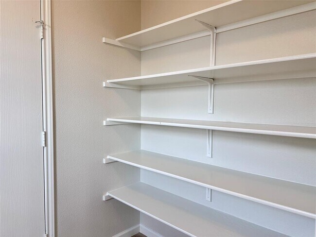 Building Photo - 360 Atlantis