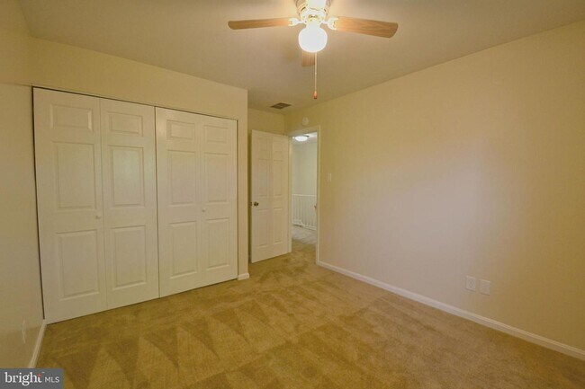 Building Photo - 22426 Greenview Ct