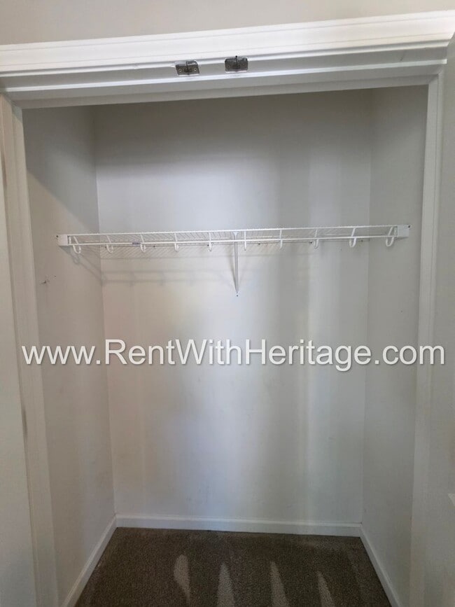 Building Photo - Awesome Ranch / Popular Carrollton Schools/ Near Adamson Square