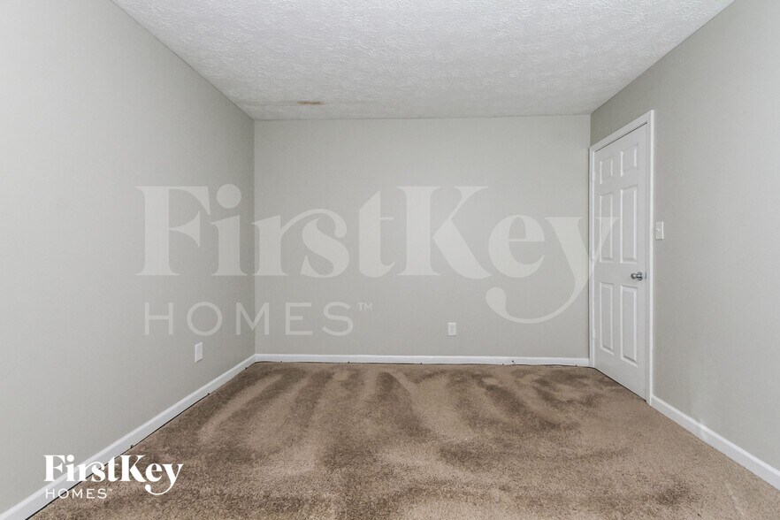 Building Photo - 6412 Perry Pines Ct