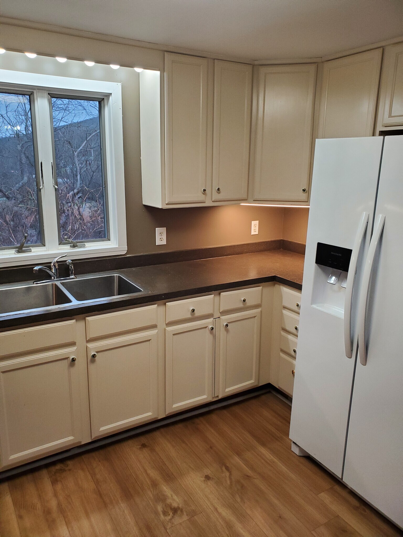 Building Photo - 3870 NY-414