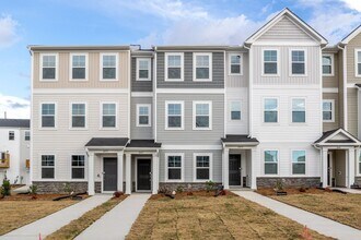 Building Photo - 2437 Kasota Ln