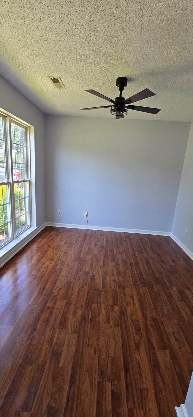 Building Photo - 3508 Selway Dr