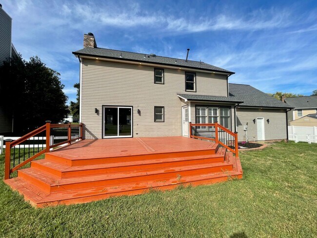 Building Photo - Gorgeous One of a Kind Home! - Available Now!