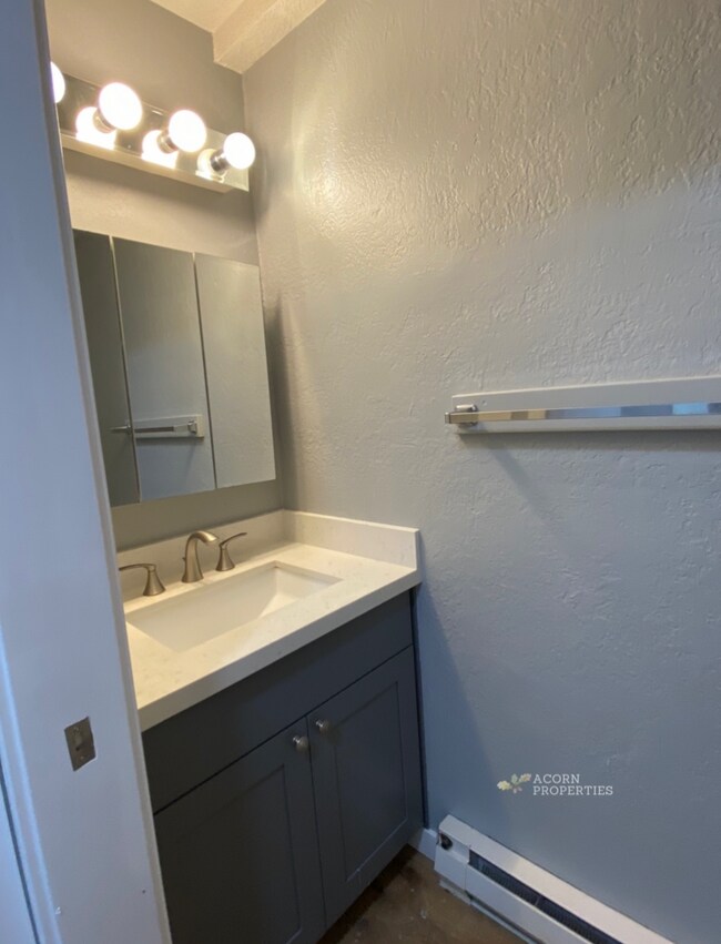 Building Photo - 1199 SE 9th Ave