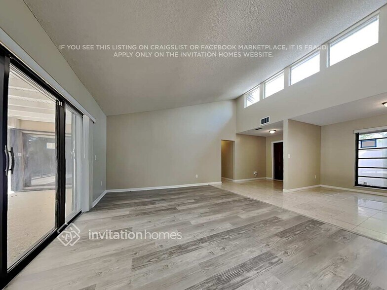Building Photo - 8600 SW 140th Terrace