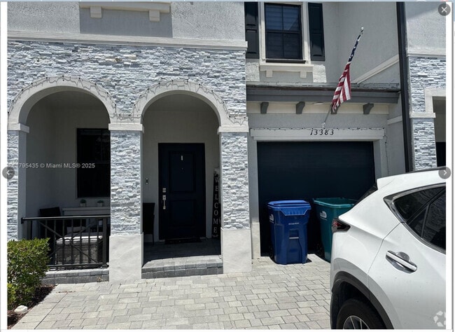 Building Photo - 13383 SW 287th Ter