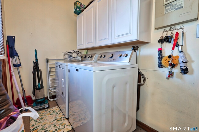 Building Photo - 41 Trout Brook Dr