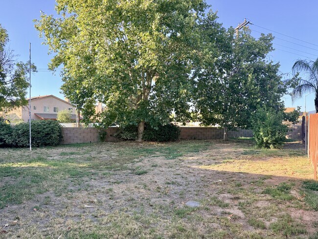 Building Photo - 4238 Brookside Dr