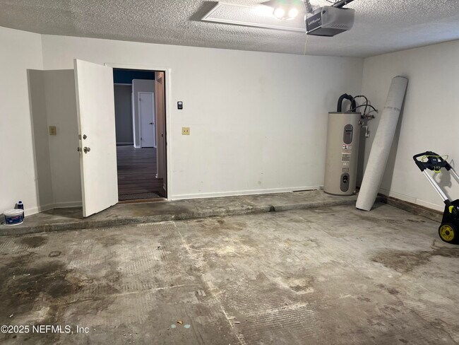 Building Photo - 410 Jax Estates Dr N