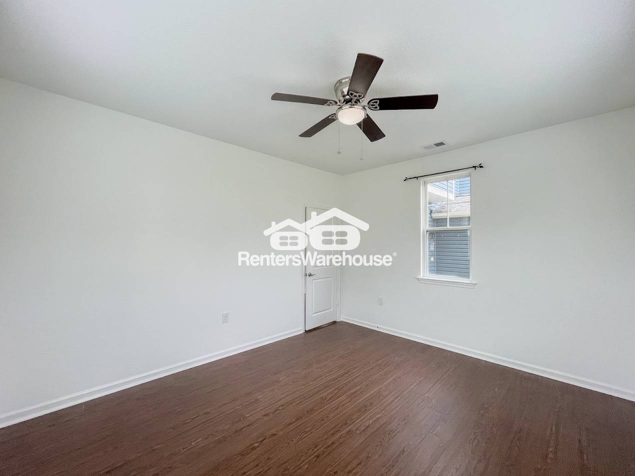 Building Photo - 1713 Dresdon Ln
