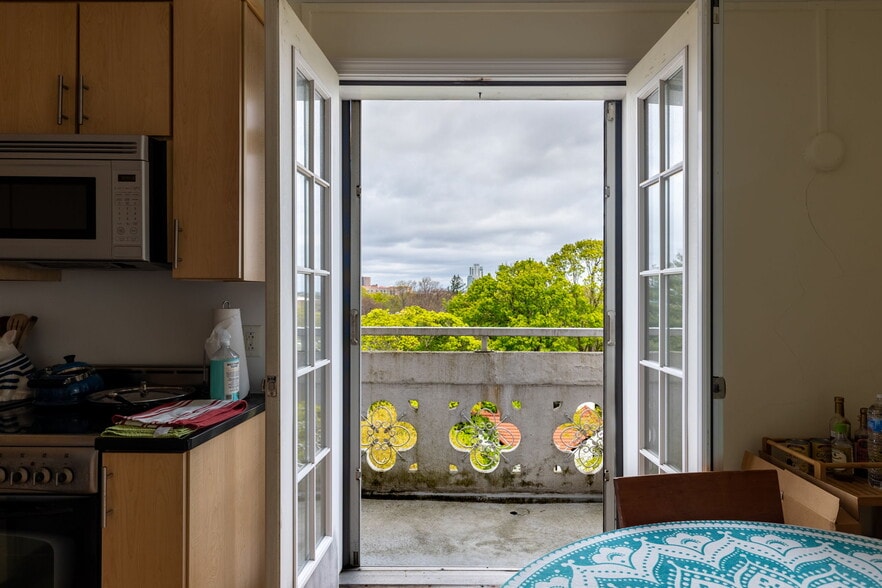 Building Photo - 20 Chapel St