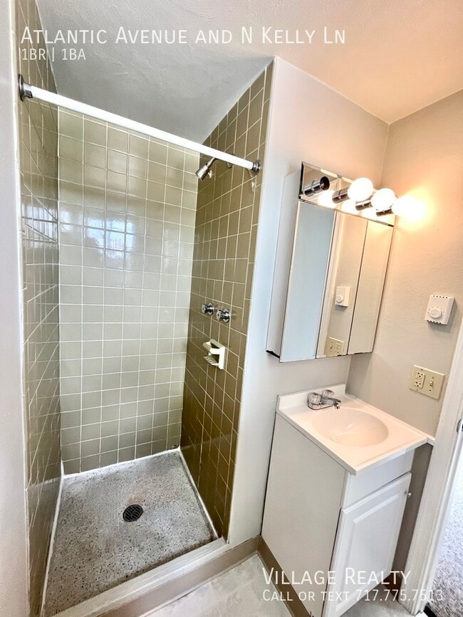 Building Photo - Budget-Friendly newly-remodeled 1-bed with...