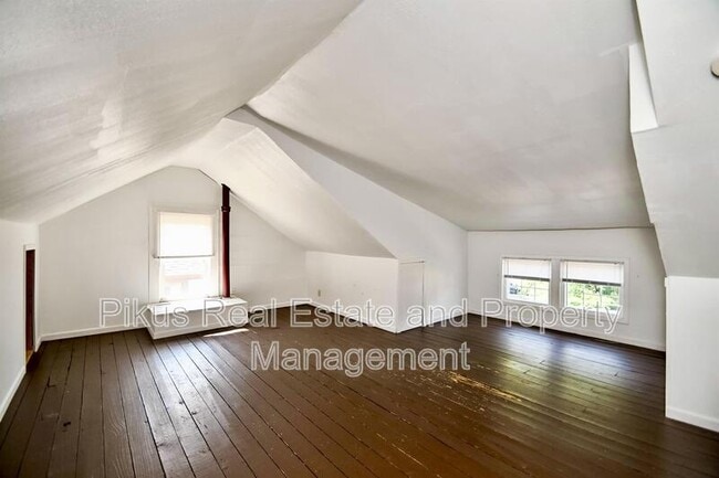 Building Photo - 1438 34th St NW