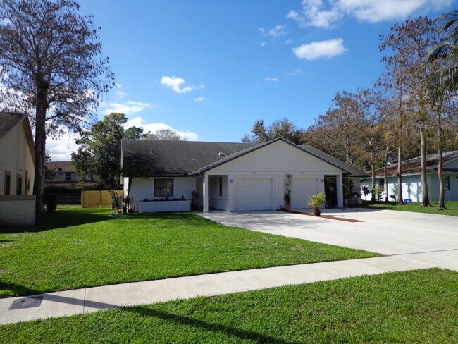 Building Photo - 1197 Mulberry Pl
