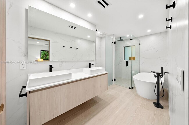 Building Photo - 7291 SW 129th St