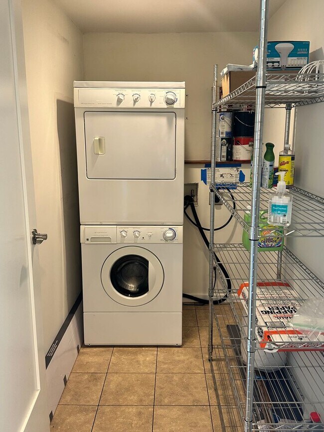 Building Photo - Breathtaking Cathedral Views!