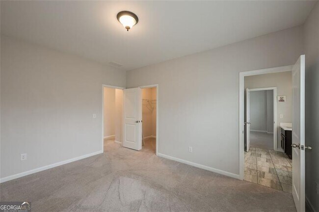 Building Photo - 508 Blackberry Ln