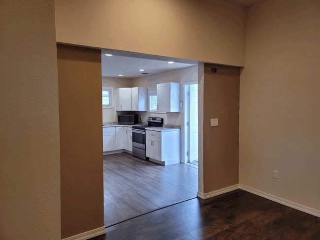 Building Photo - 500 SW 139th St