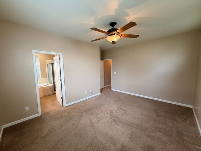 Building Photo - 1146 Oatgrass Way