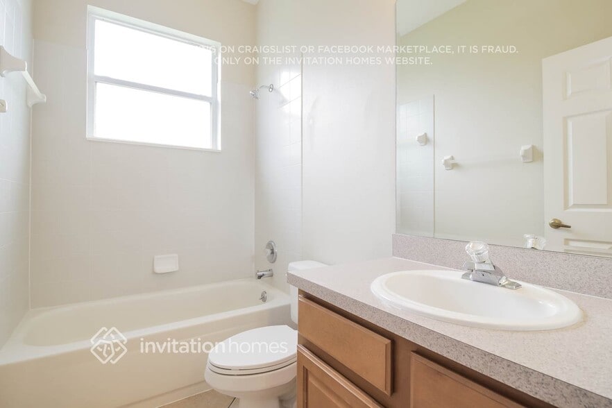 Building Photo - 5390 Red Leaf Ct