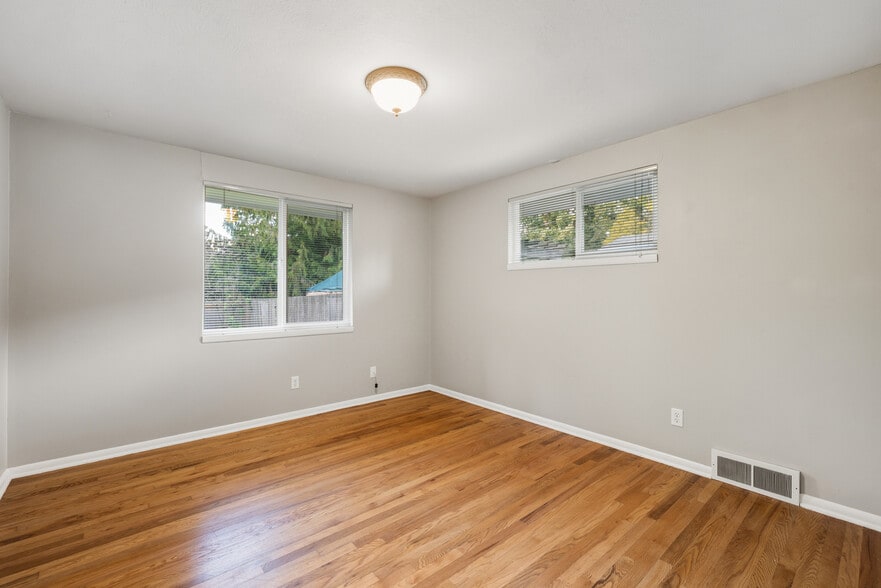 Building Photo - 19515 Fremont Ave N