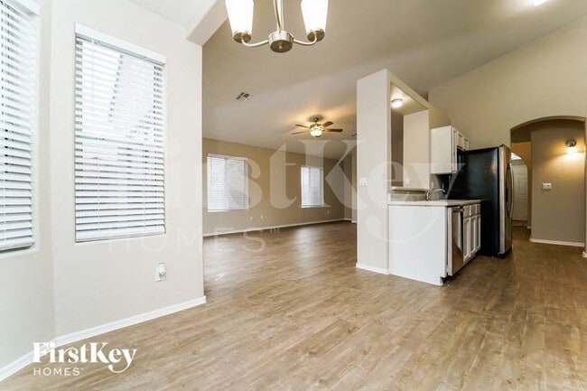 Building Photo - 3620 W Bellewood Pl