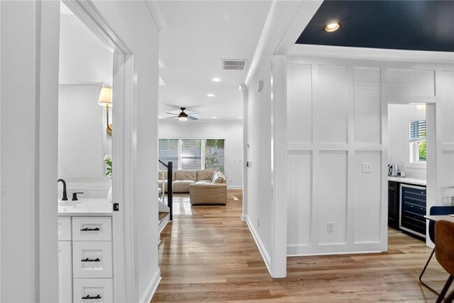 Building Photo - 1170 Moton Ave SW